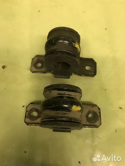 Ниссан Тиида втулка стабилизатора в сборе