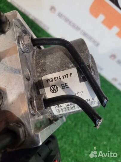 Блок ABS (насос) Volkswagen Golf