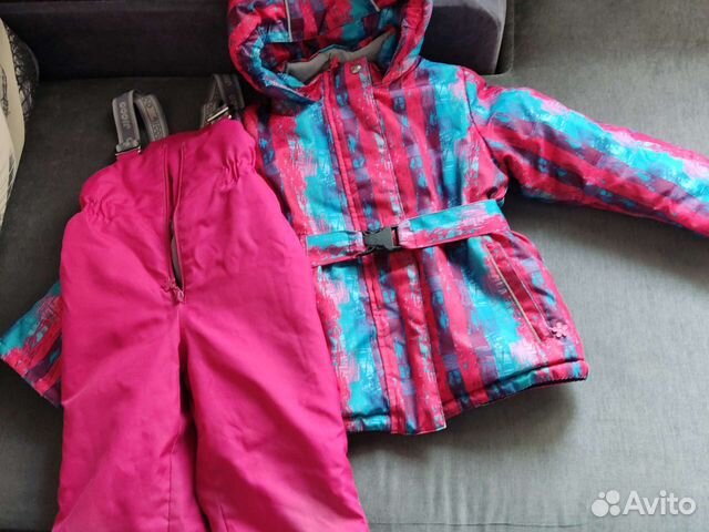 Костюмчики на девочку 110 р. зимний