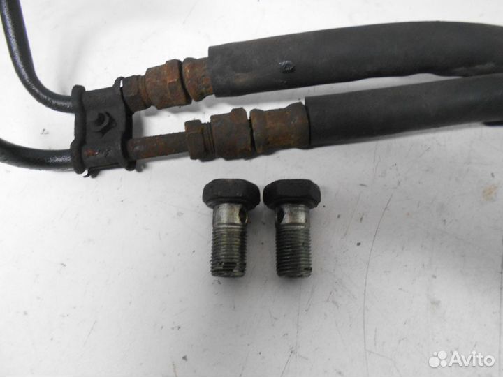 Трубка Шланг Штуцер гур Mitsubishi L400 4D56