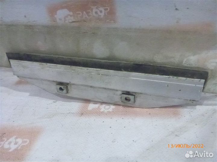 Стекло двери переднее левое Daewoo Nexia N100