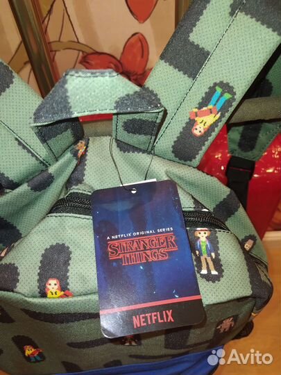 Рюкзаки Netflix,smiggleавстралия