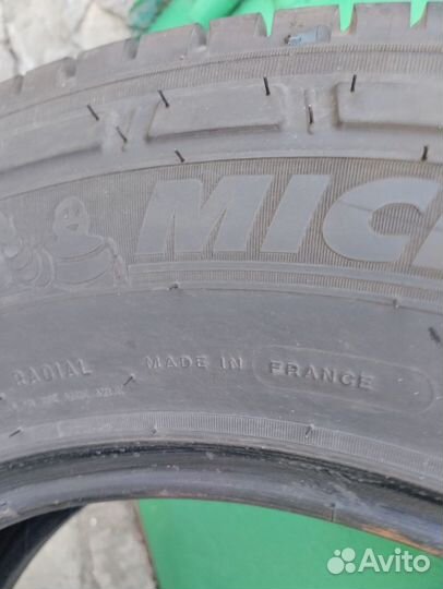 Michelin Agilis 3 215/75 R16C 116R