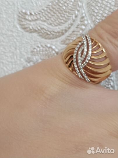 Золотое кольцо размер 16.5