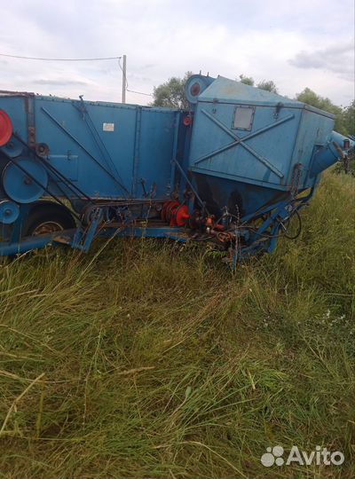 Комбайн Bizon Z020, 1987