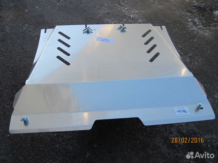 Защита двигателя и кпп на Субару Аутбек с 2010 г