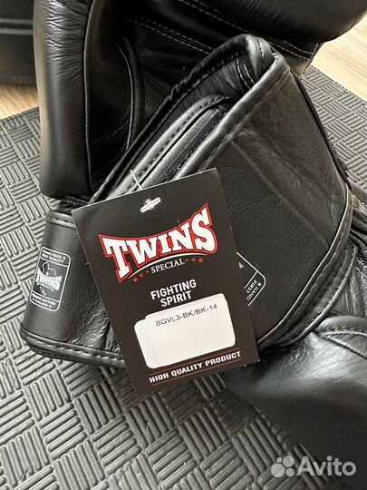 Боксерские перчатки Twins bgvl-3 black 14 oz