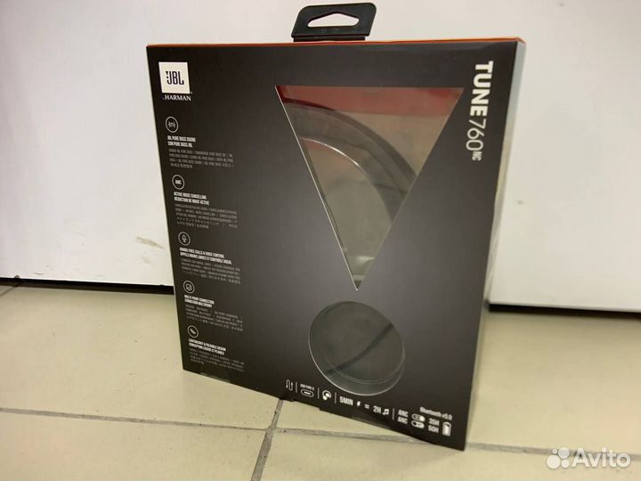 Беспроводные наушники JBL Tune 760NC (6)