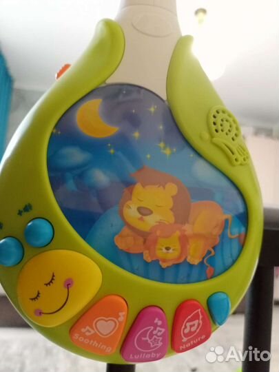 Детский мобиль в кроватку