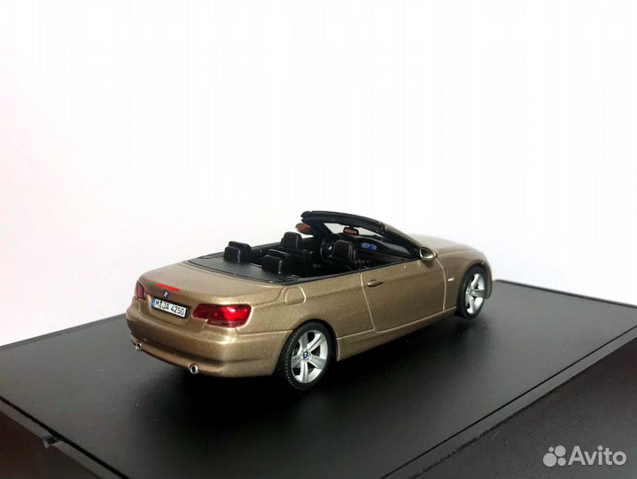Модель Autoart 1/43 BMW 3er Cabriolet (E93)