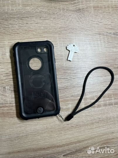 Подводный чехол на iPhone 7