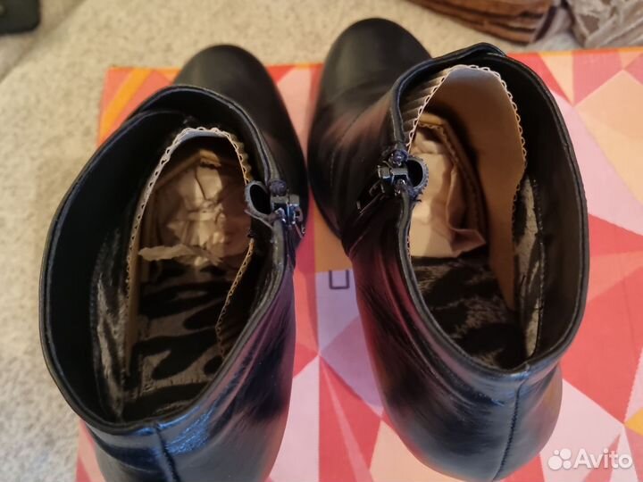 Ботинки женские