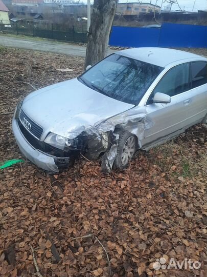 Audi A4 2.0 МТ, 2001, 375 000 км