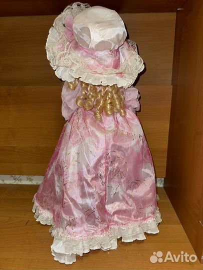 Кукла фарфоровая большая