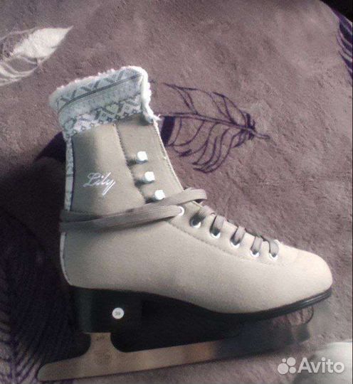 Женские фигурные коньки