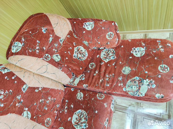 Угловой диван