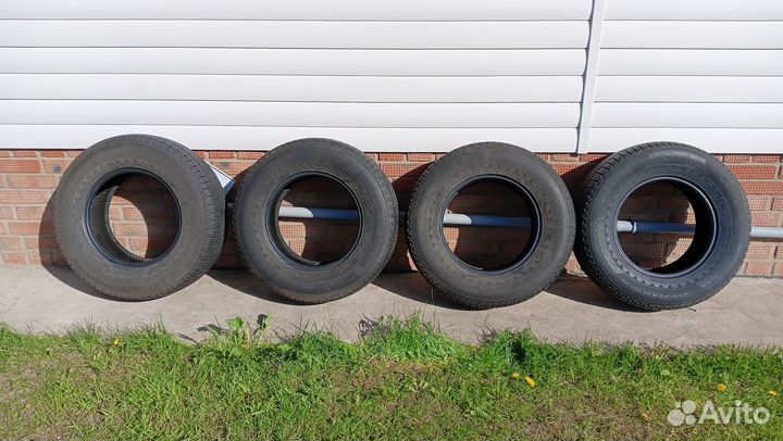 Nokian Tyres Hakka H 245/11.5 R16 70T