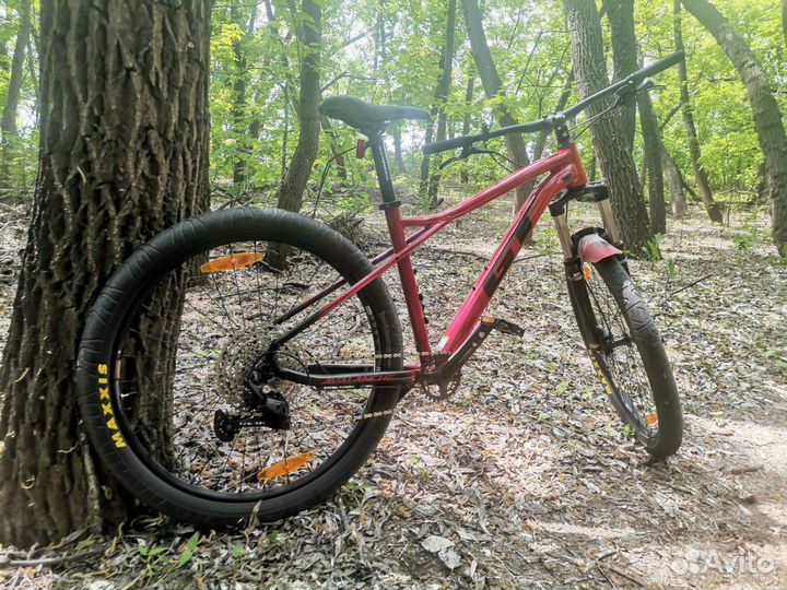 Велосипед GT Avalanche elite 27,5