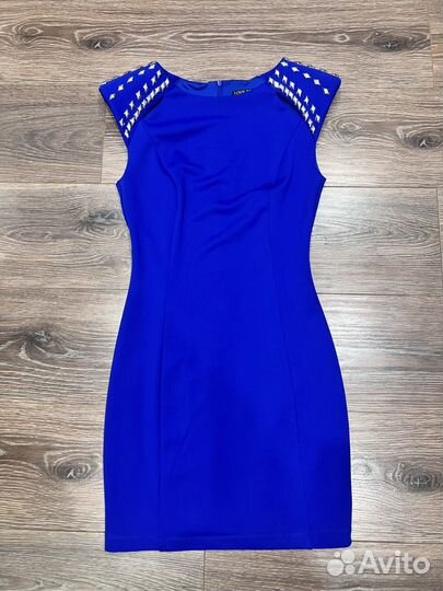 Платье вечернее