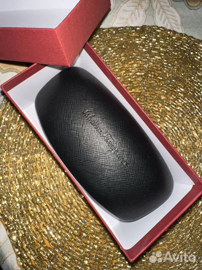 Очки солнцезащитные Salvadore Ferragamo