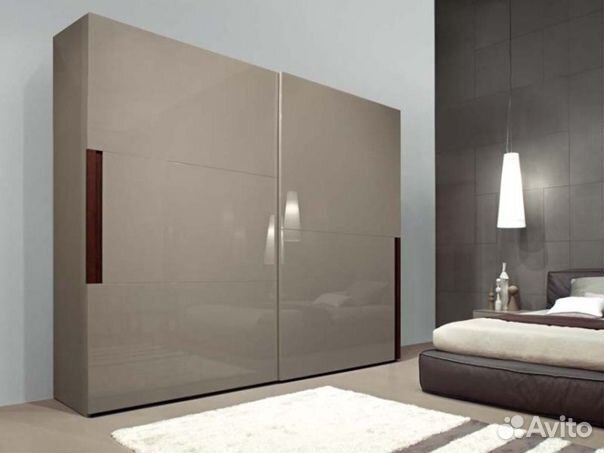 Двери компланарные что это. Компланарная система для шкафов купе. Компланарная системой bortoluzzi slider. Шкаф с компланарной системой дверей. Компланарные двери.