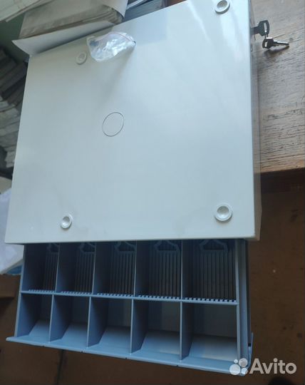 Ящик для денег