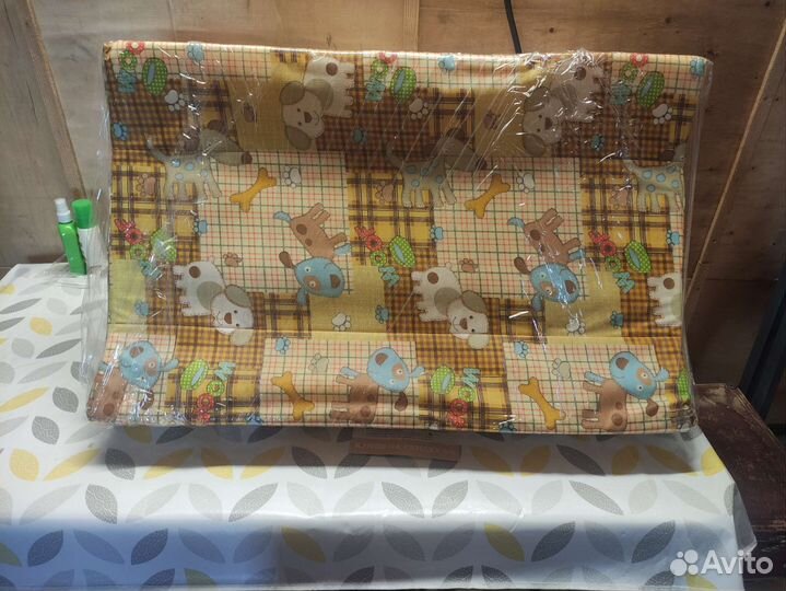 Пеленальная доска на кроватку