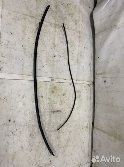 Уплотнительная резинка заднего стекла Lancer 9