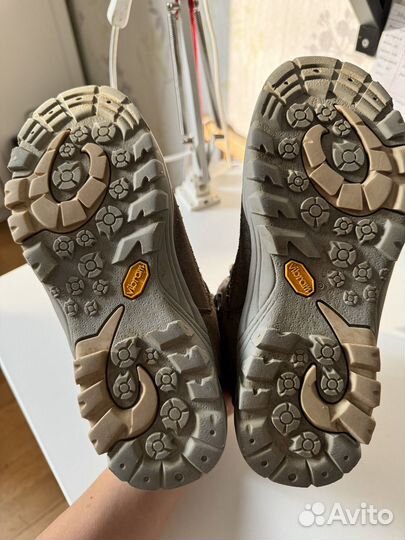 Треккинговые ботинки детские 35р