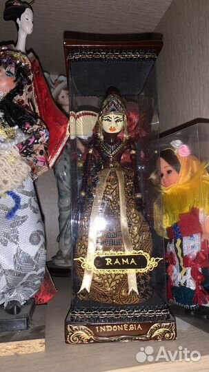 Коллекция кукол из разных стран мира