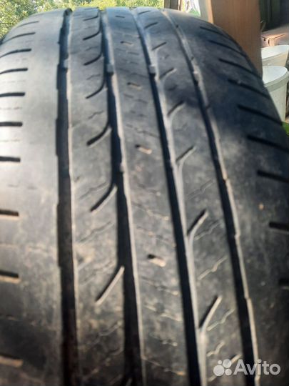 Bridgestone Dueler H/T 215/60 R17