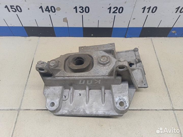 Кронштейн опоры кпп Juke (F15) 2011