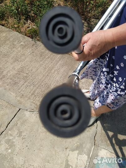 Ходунки для инвалидов