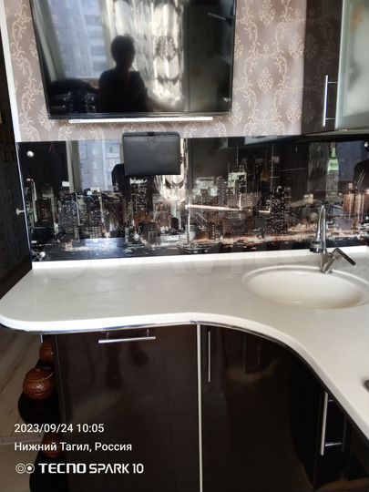 4-к. квартира, 74 м², 8/9 эт.