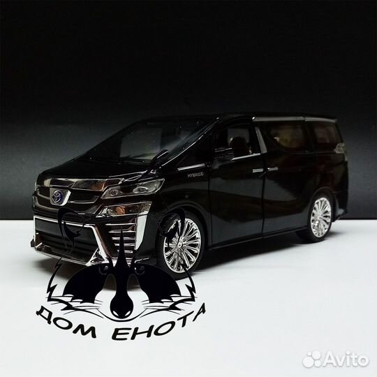 Машинка Toyota Vellfire модель 1:24 Тойота Велфайр