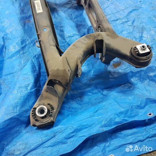 Балка подвески задняя Mercedes-Benz E-Class W212