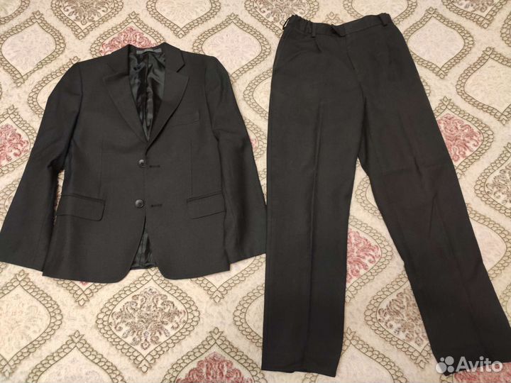 Школьный костюм