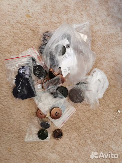 Пуговицы чёрные, коричневые для верхней одежды