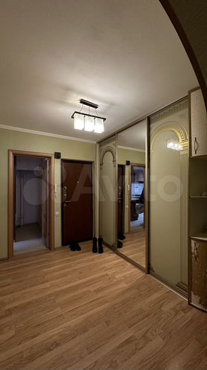 5-к. квартира, 94 м², 5/10 эт.