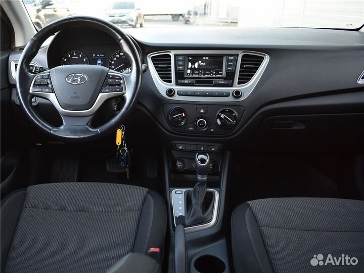 Hyundai Solaris 1.6 AT, 2020, 100 000 км