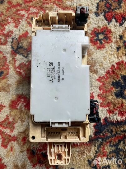 Блок предохранителей mitsubishi galant 8