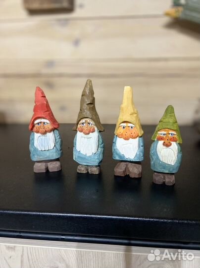 Резные фигуры из дерева