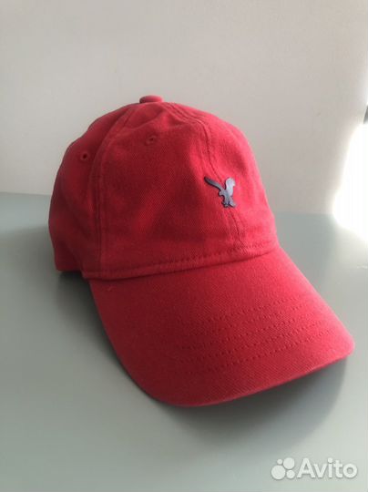 Кепка женская красная