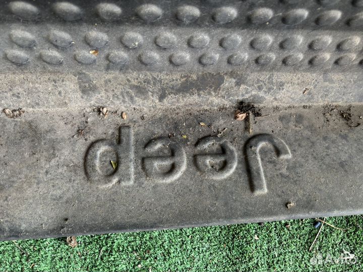 Коврик багажника jeep