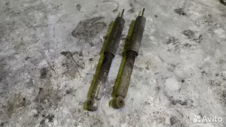 Ssangyong actyon 1 амортизатор задний