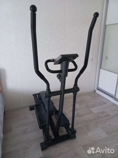 Эллиптический тренажер torneo