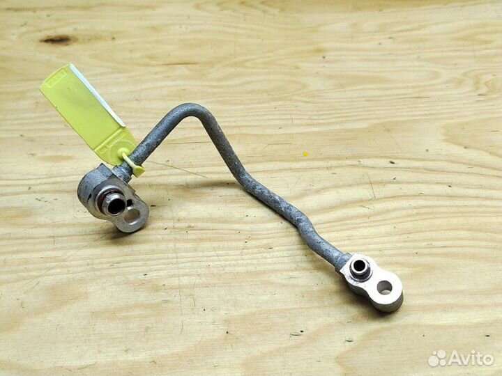 Трубка кондиционера Toyota Camry SV30 4SFE 1992