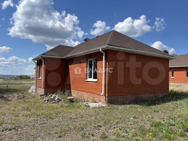 Дом 80 м² на участке 8 сот.