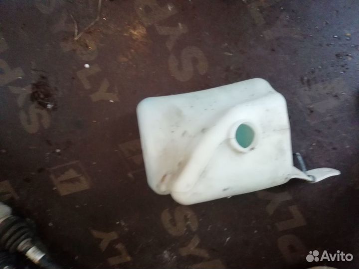 Омывательный бачок лада калина
