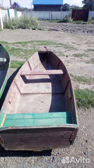 Деревянная лодка